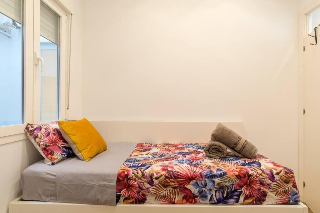 Key-Wise La Escapada Urbana Apartment มาลากา ภายนอก รูปภาพ