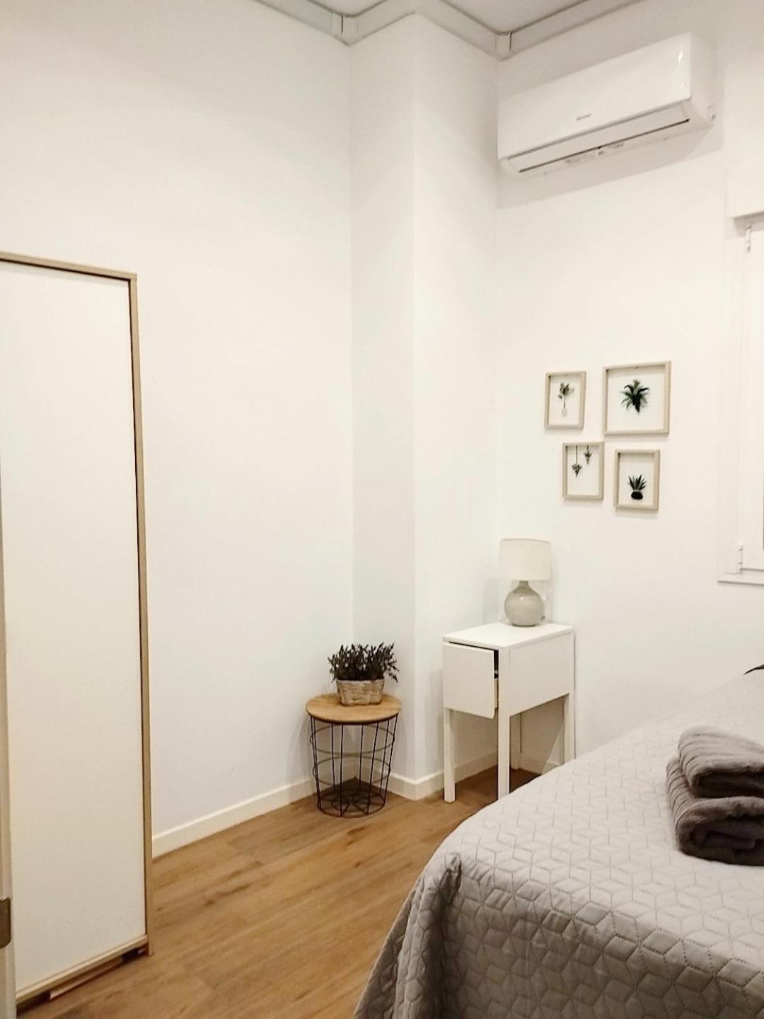 Key-Wise La Escapada Urbana Apartment มาลากา ภายนอก รูปภาพ